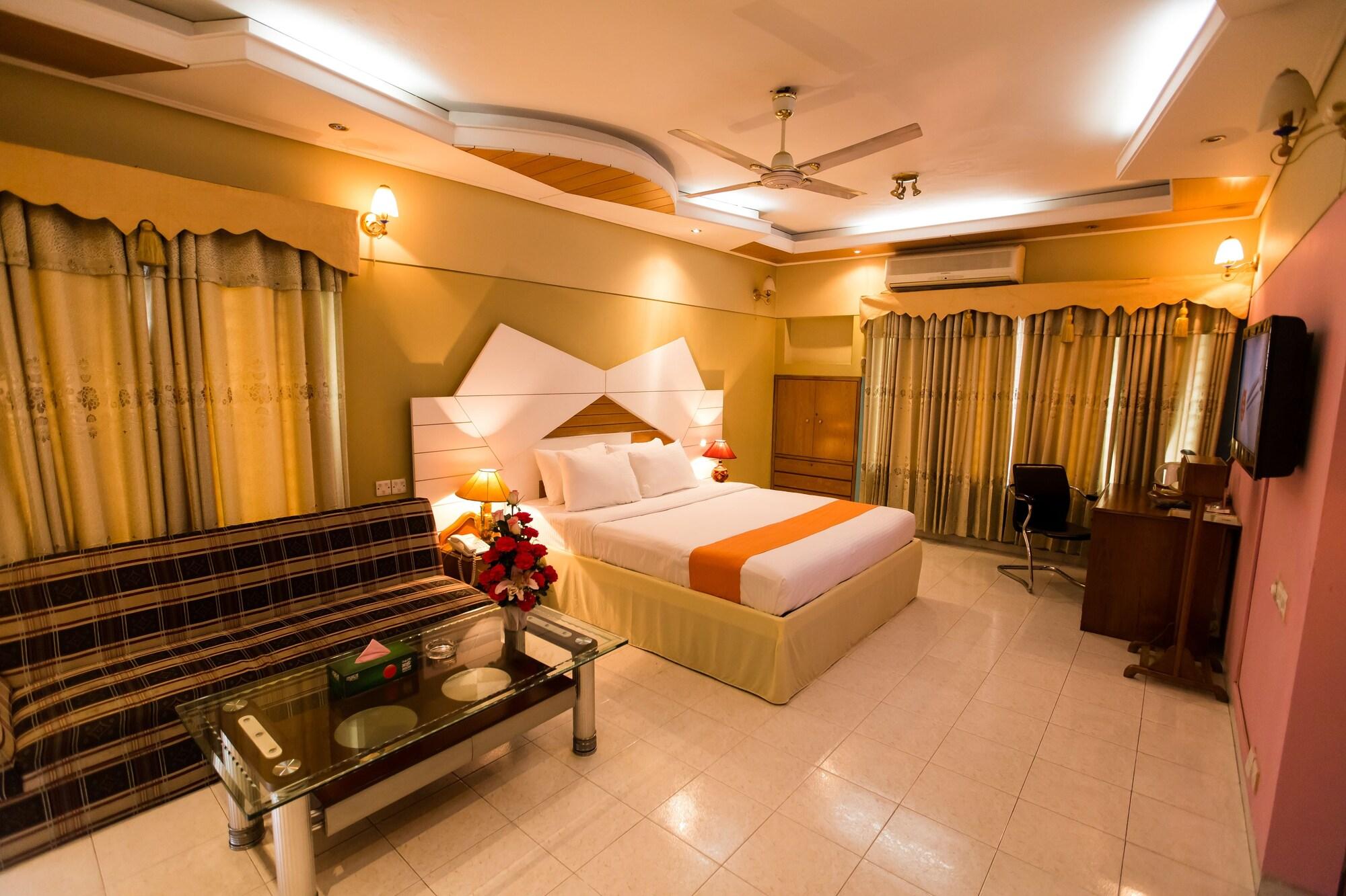 Hotel Golden Deer Dakka Kültér fotó