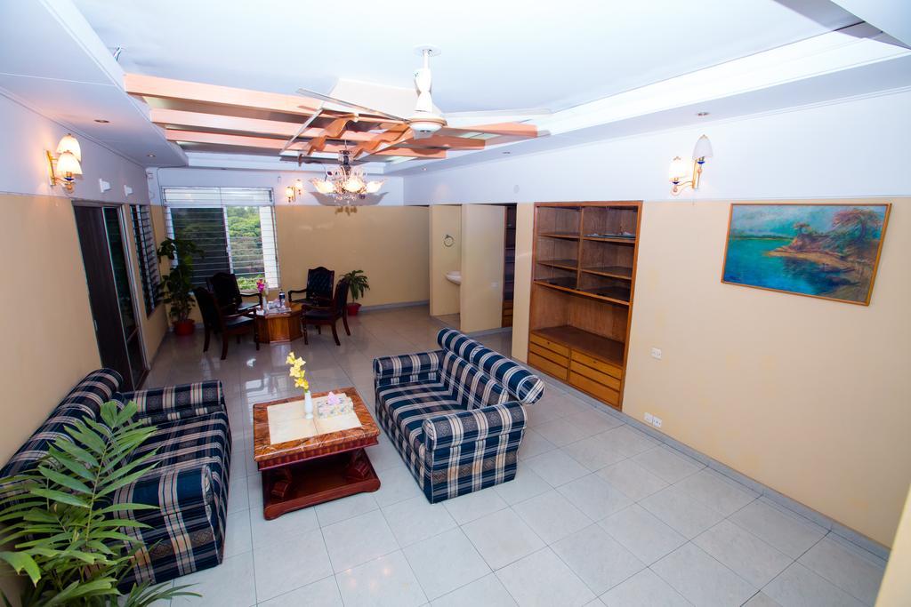 Hotel Golden Deer Dakka Kültér fotó