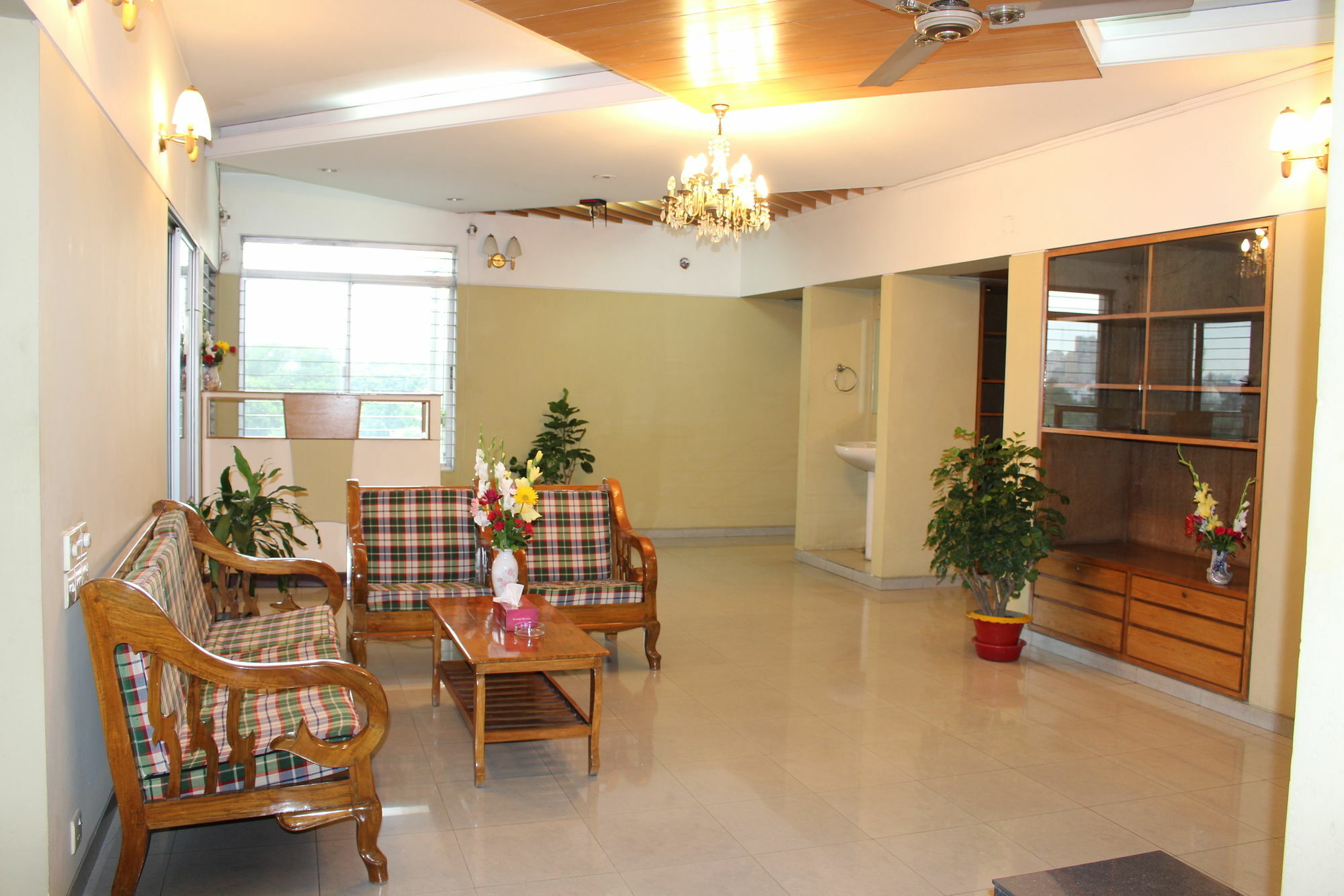 Hotel Golden Deer Dakka Kültér fotó